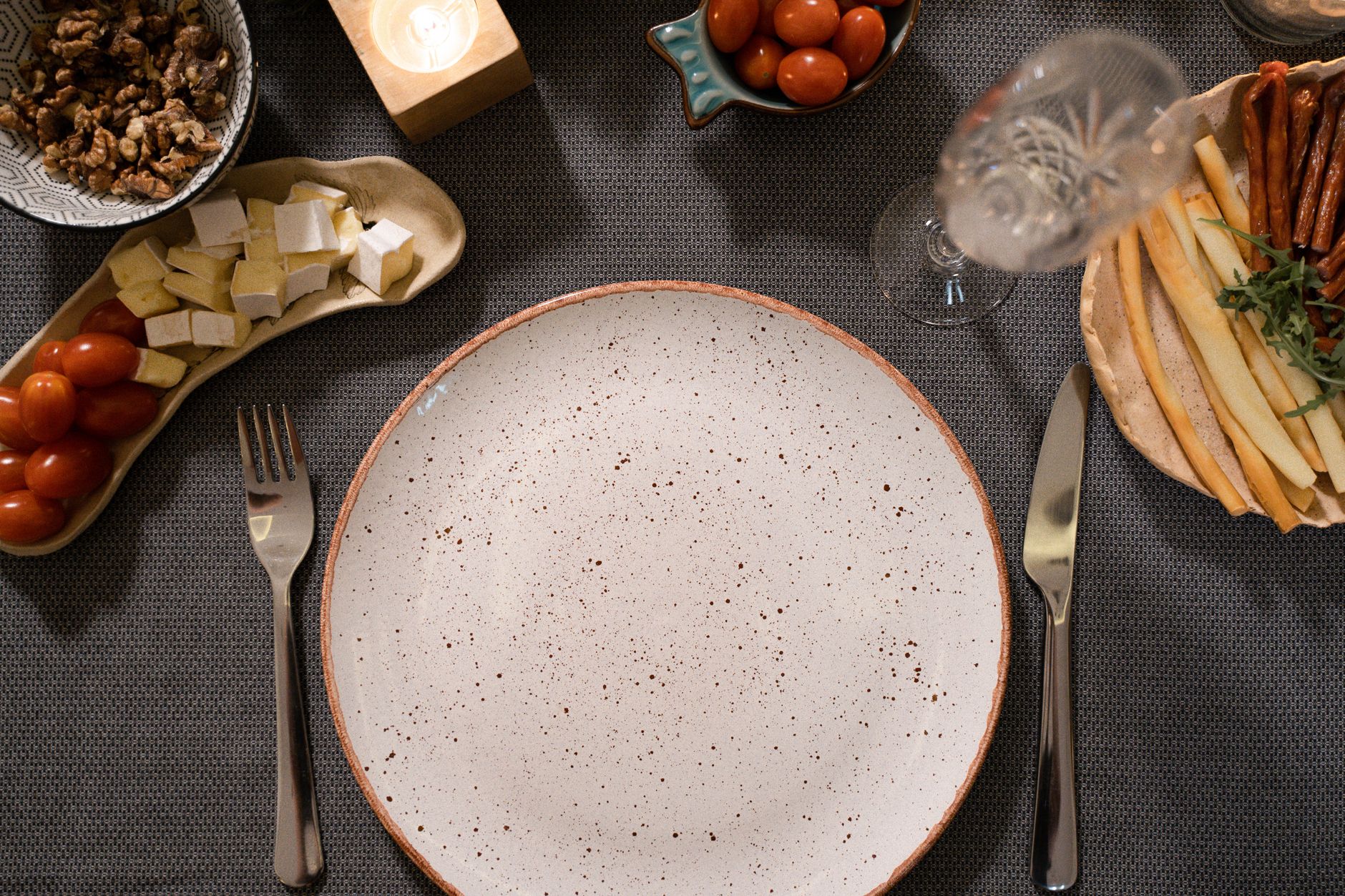 Apéritif dînatoire à préparer la veille : organisation repas sans stress — table apéritif dînatoire préparée