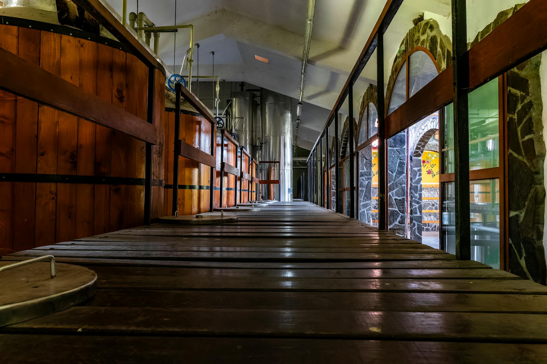Brasserie des Célestins et histoire de la bière à Lyon : un décor qui raconte quelque chose — intérieur brasserie bière artisanale