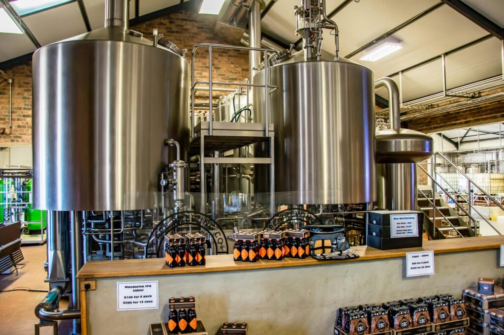 Brasseurs alsaciens les incontournables de — intérieur brasserie artisanale Alsace
