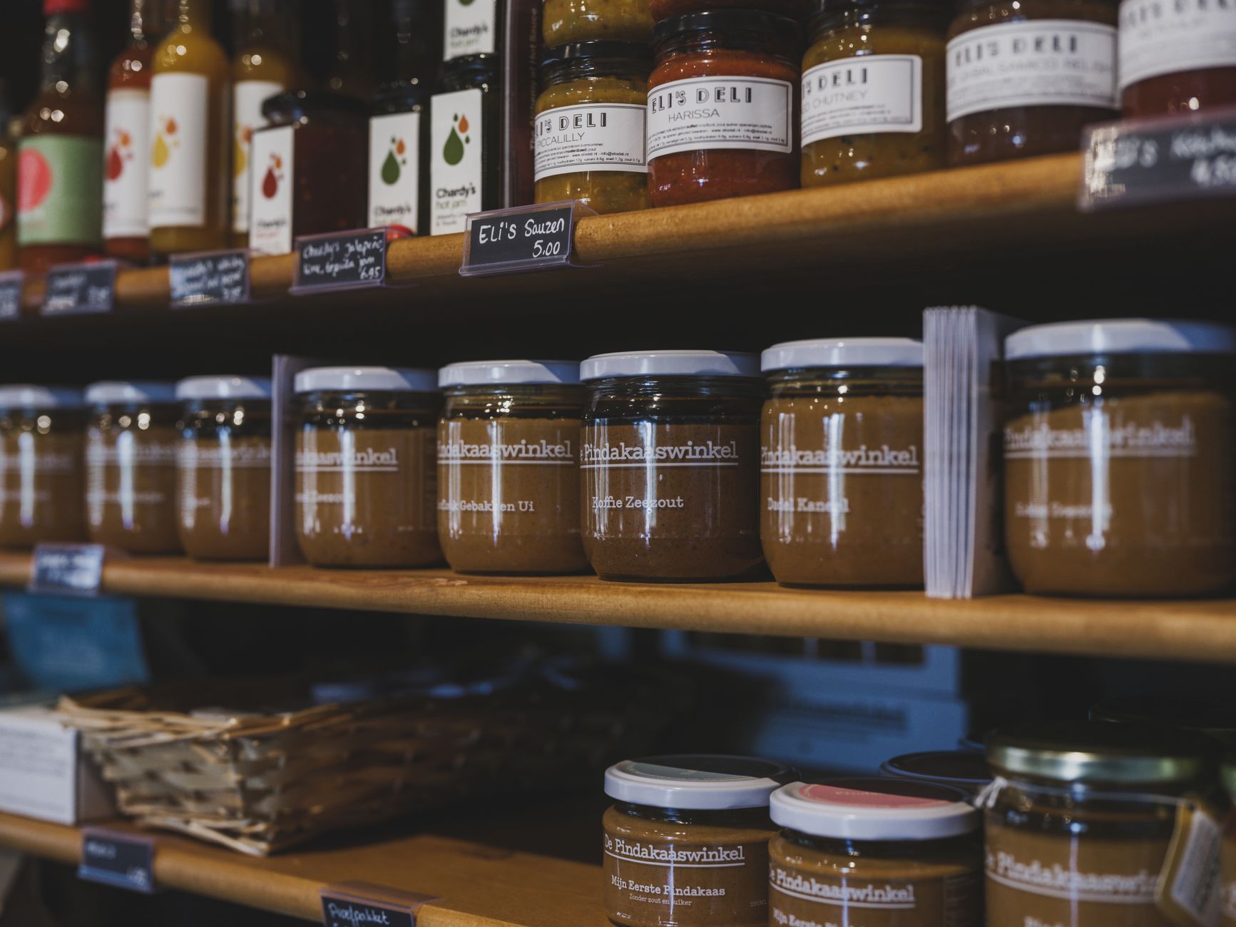 Recette caramel au beurre salé maison : technique simple et choix des bons ratios — pot de caramel au beurre salé maison