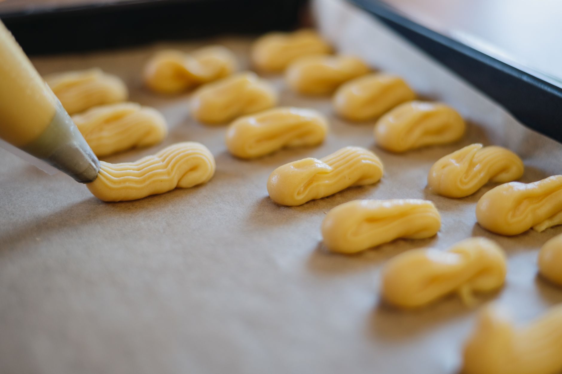 Crème frangipane maison à la crème pâtissière et à l’amande : comprendre la base avant de sortir la fève — crème frangipane maison dessert