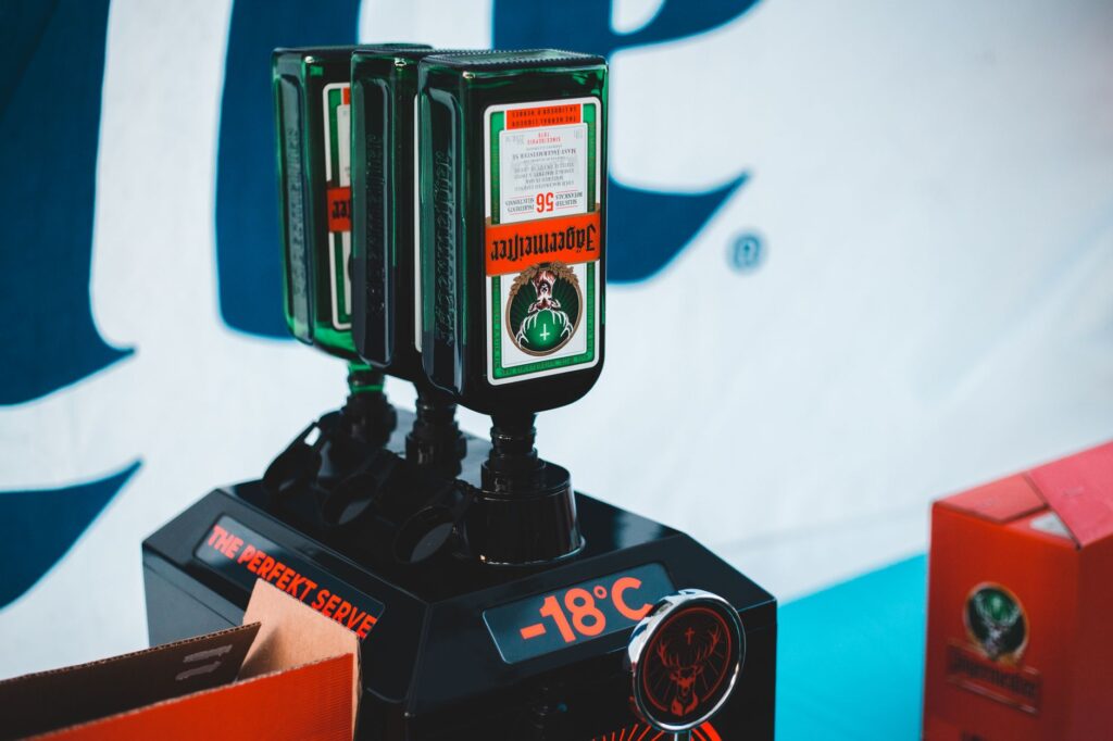 Jägermeister que vaut cette liqueur — bouteille de liqueur Jägermeister