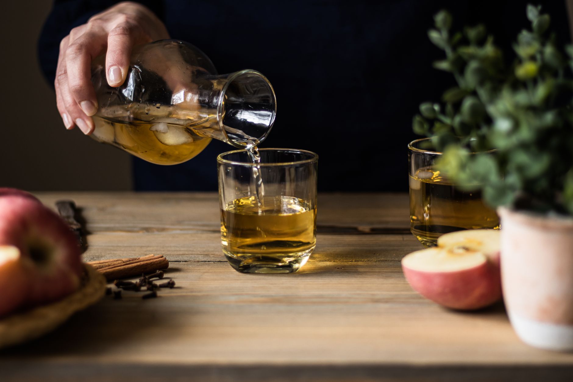 Vinaigre de cidre et halal : ce que disent vraiment les savants islamiques — bouteille de vinaigre de cidre cuisine