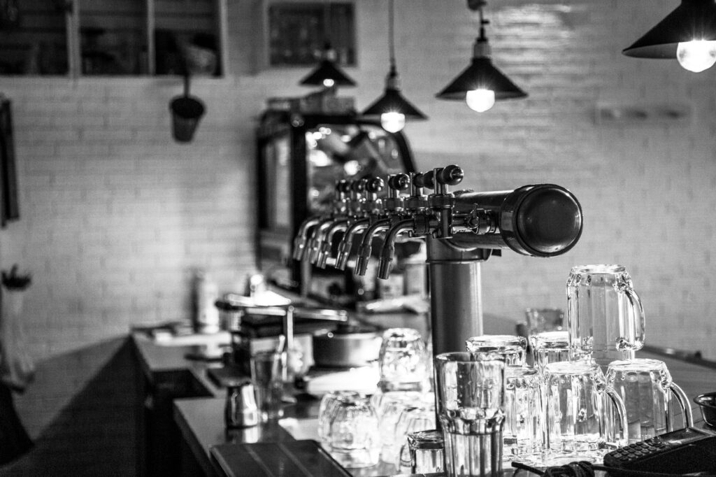 Location tireuse à bière tarifs — installation de tireuse à bière événement