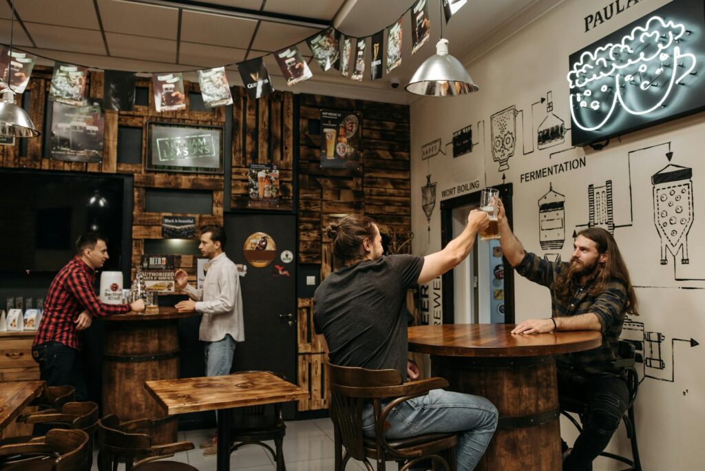 Malt'n Beer concept et avis — intérieur bar à bières avec street art