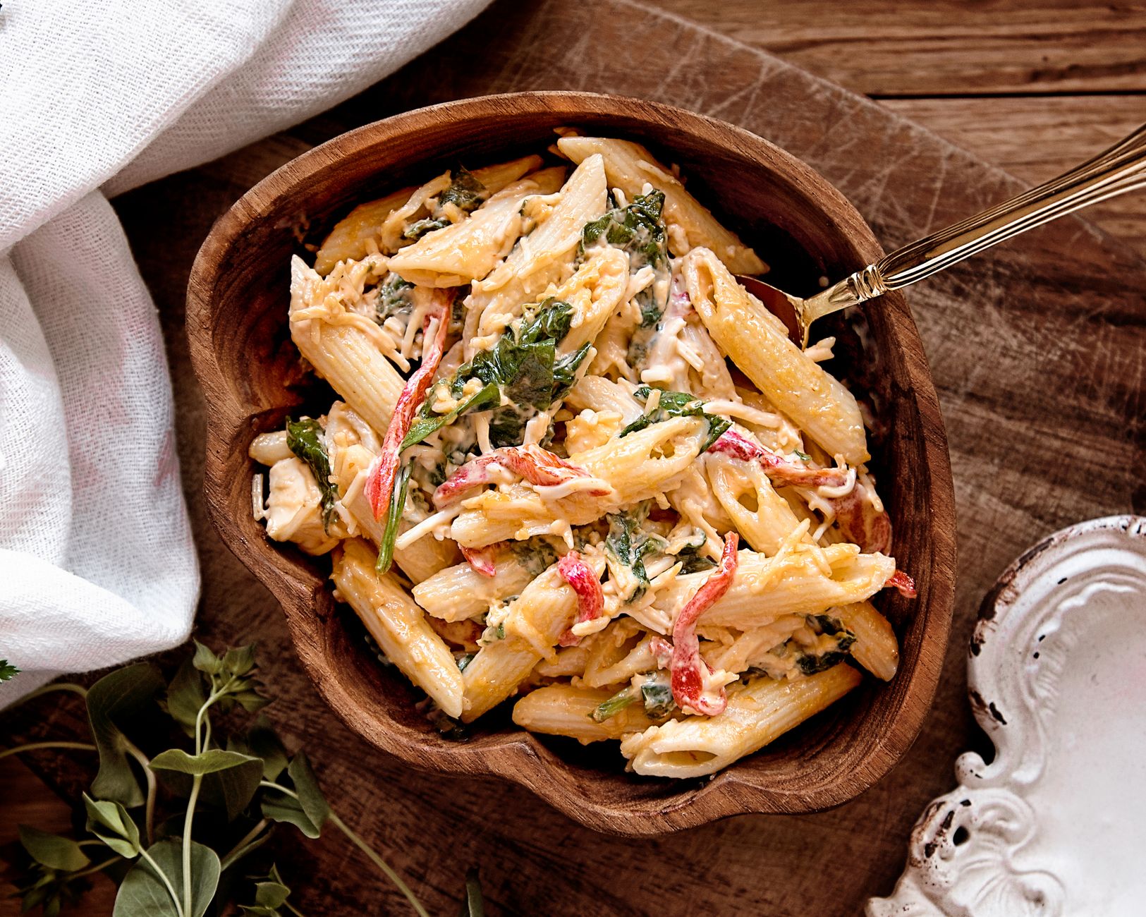 Salade de pâtes froide : comprendre le rôle de la sauce avant de choisir — salade de pâtes froide avec légumes